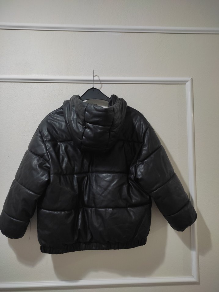 Zara Siyah Deri Fermuarlı Ceket - Görsel 3