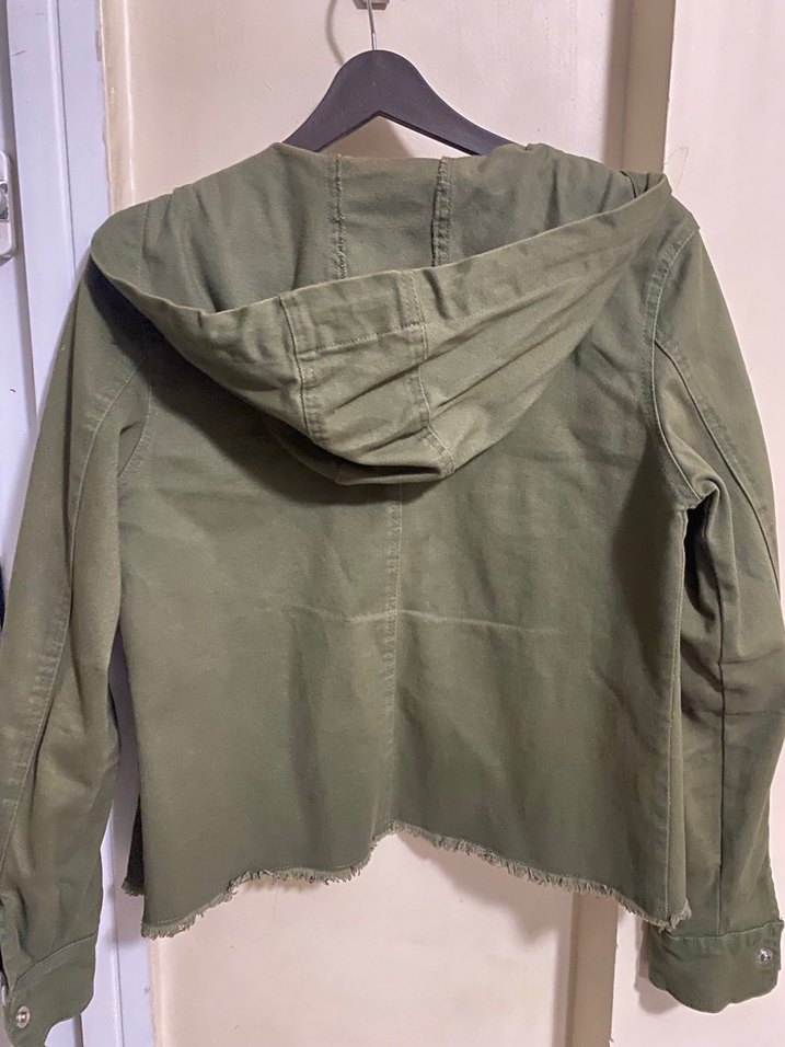 Düğmeli Kapüşonlu Haki Kadın Ceket - Görsel 3