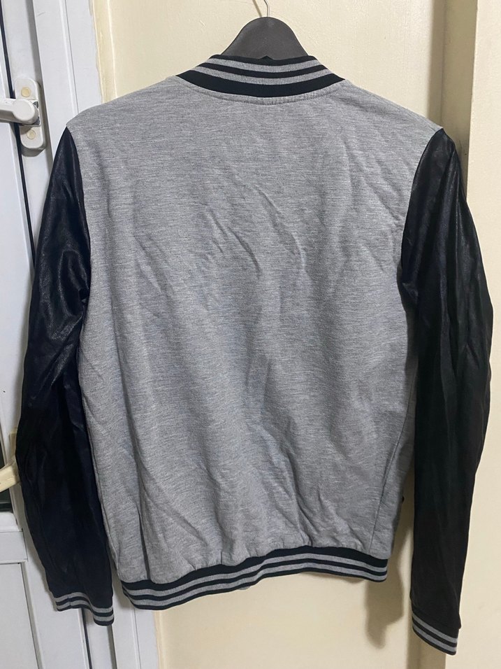 Gri Düğmeli Kadın Sweatshirt Ceket - Görsel 3