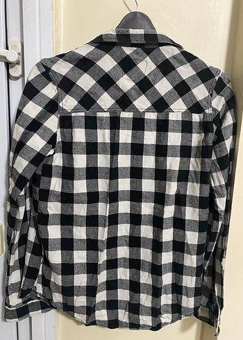 Gri Ekoseli Düğmeli Uzun Kollu Kadın Gömlek - Görsel 2