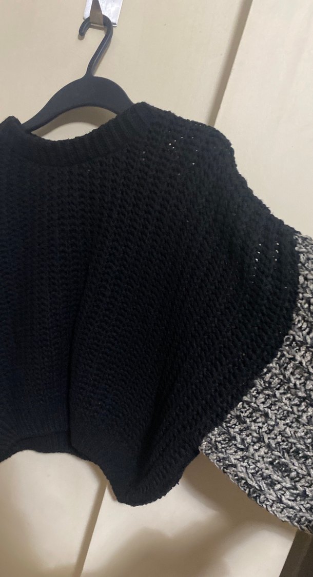 Gri ve Siyah Örgü Kadın Kazak - Görsel 2