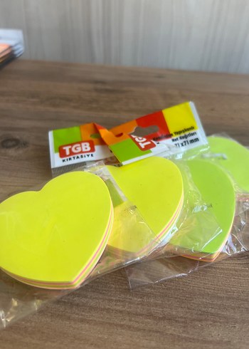 TGB Sarı Kalp Şeklinde Yapışkan Not Kağıdı - Görsel 2