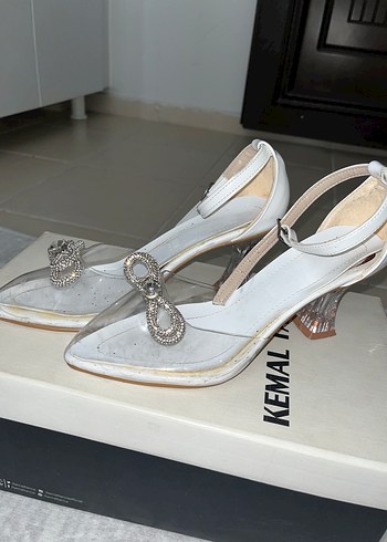 Beyaz şeffaf Stiletto Topuklu Kadın Abiye Ayakkabı