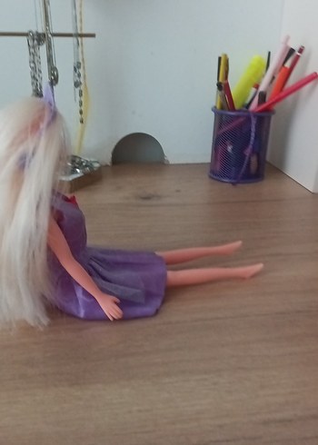 Beden Mor Elbiseli Bebek Barbie