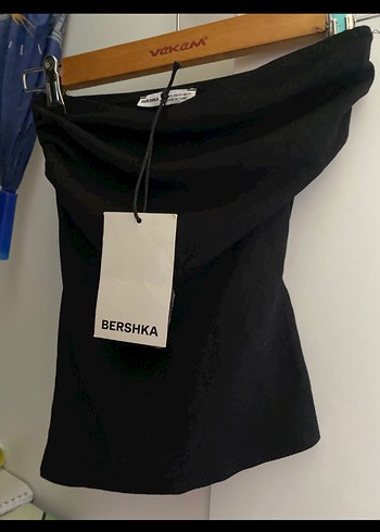 Bershka Siyah Straplez Fitted Bluz