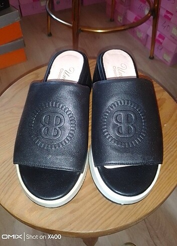 Gerçek deri dolgu topuklu siyah platform sandalet - Görsel 3