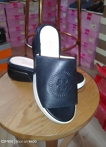 Gerçek deri dolgu topuklu siyah platform sandalet - Görsel 3