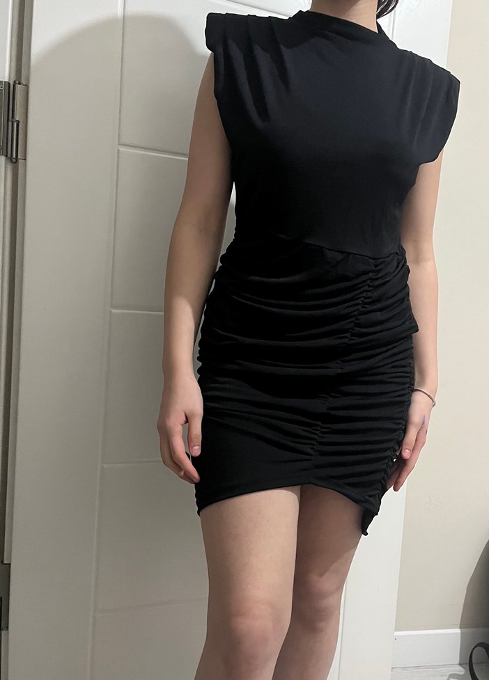 Siyah Elbise - Görsel 2