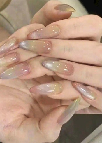 Pastel Çok Renkli Bej Takma Tırnak
