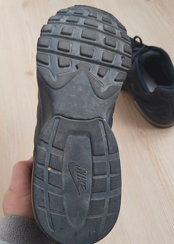 41 Siyah Nike Bağcıklı Spor Ayakkabı - Görsel 4