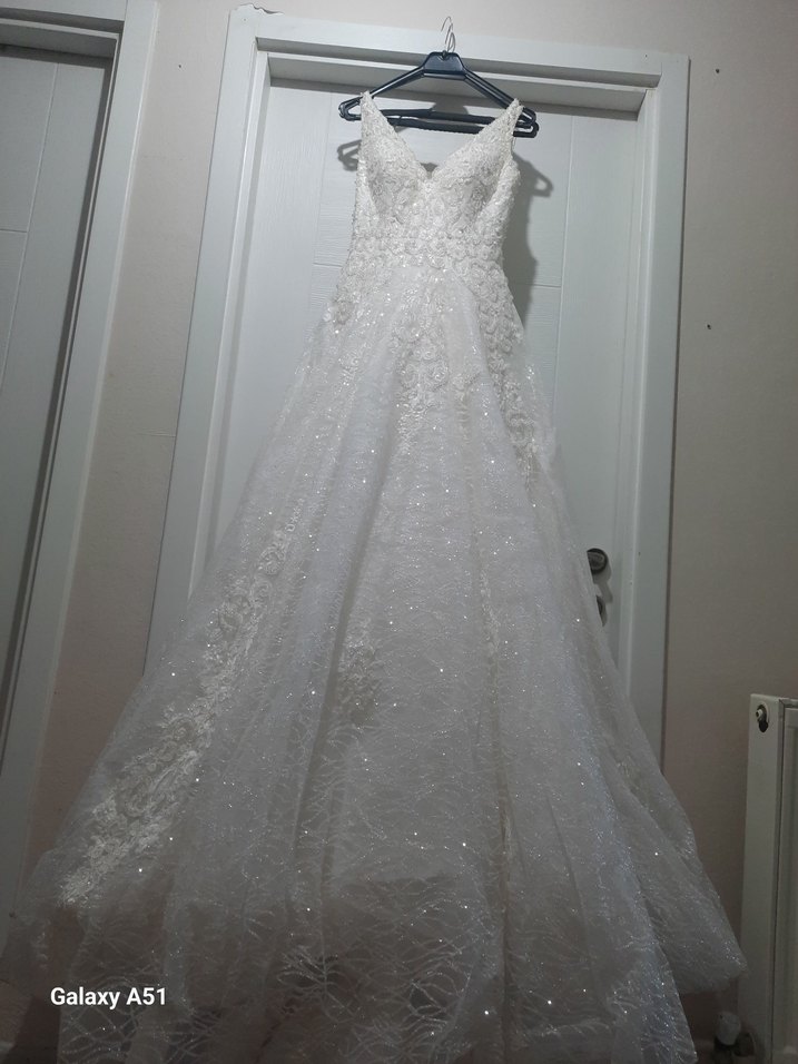 V Yaka Beyaz A Kesim Uzun Gelinlik36 beden - Görsel 5