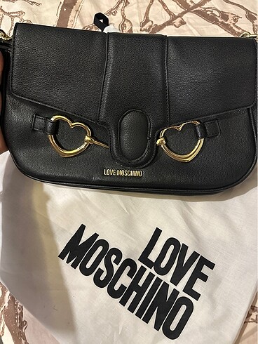 Love Moschino Boynerden alındı 2-3 kere kullanıldı