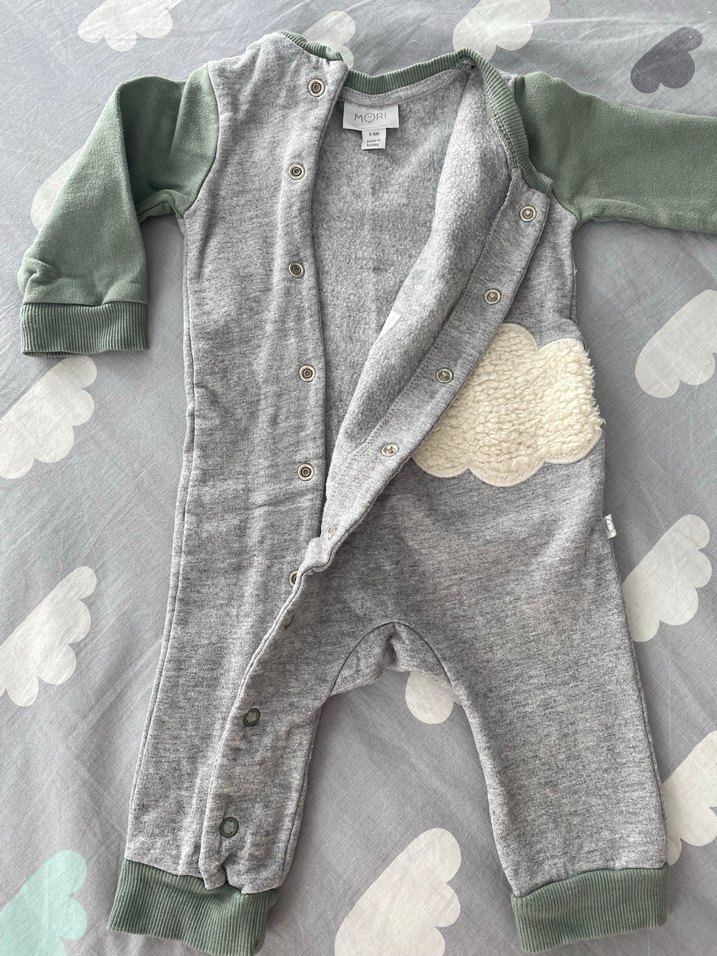 Gri Uzun Kollu Düğmeli Bebek Tulum - Görsel 3