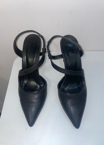 Siyah Deri Stiletto Topuklu Kadın Ayakkabı
