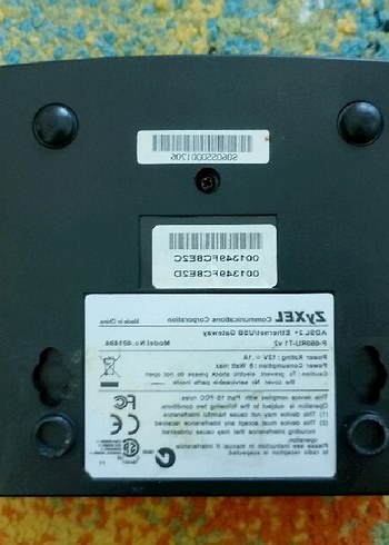 Zyxel (TAKAS OLUR) ZyXEL Prestige 600 Serisi Siyah Modem