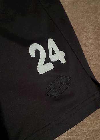 Lotto Siyah Spor Rahat Kesim Şort - Görsel 2