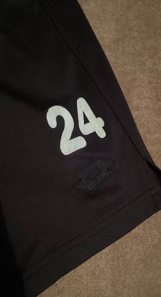 Lotto Siyah Spor Rahat Kesim Şort - Görsel 2