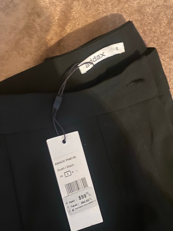 Kadın Siyah Midi Kumaş Pantolon - Görsel 3