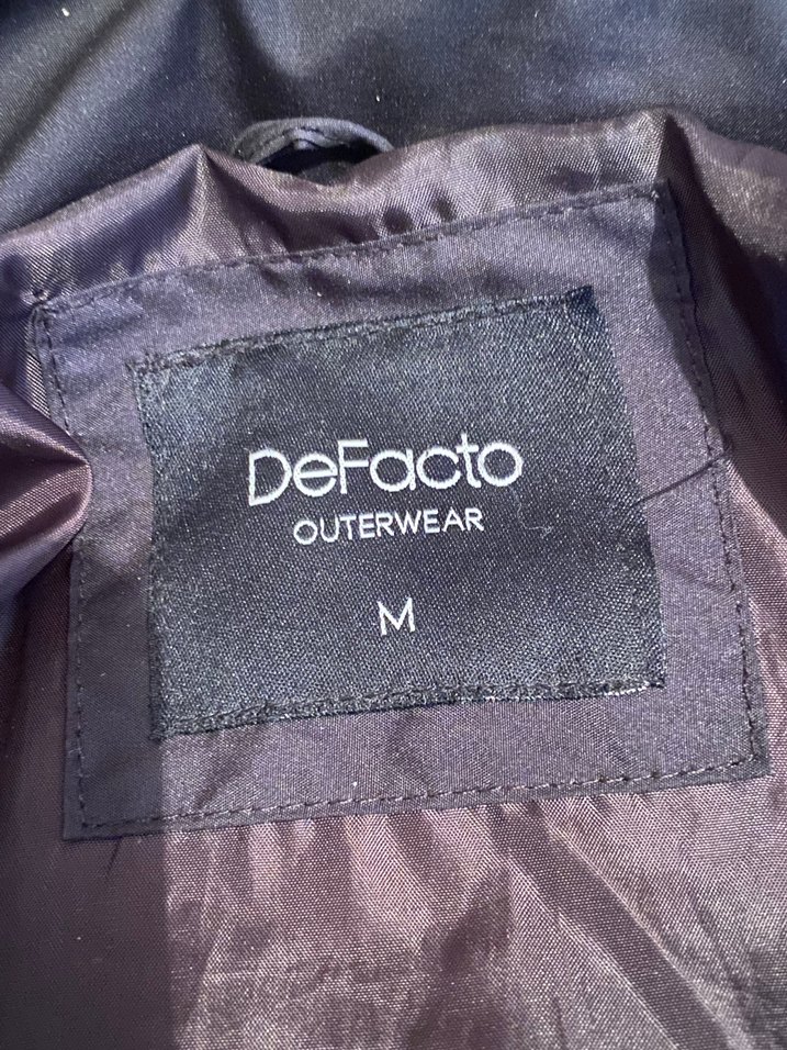 Siyah Fermuarlı Kadın Kışlık Mont - Görsel 3