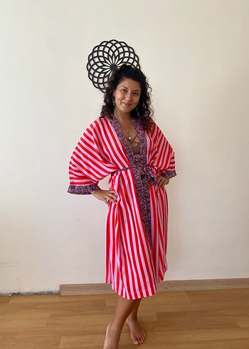 Uzun, Kol Kesim, Pembe Çizgili Bohem Kadın Kimono