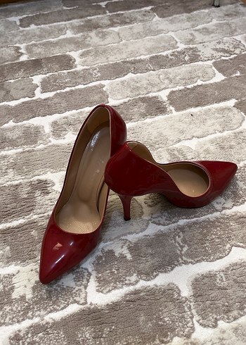 38 Numara Stiletto
