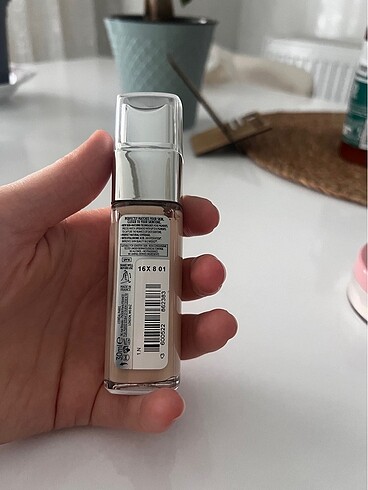 Beden Loreal Paris true match