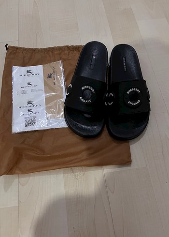 Burberry Siyah Erkek Terlik