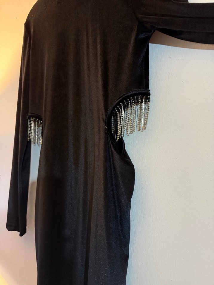 Püskül Detaylı Siyah Uzun Kollu elbise - Görsel 2