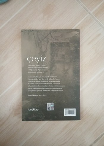 Çeyiz - Hatice Kübra Tongar Kitabı