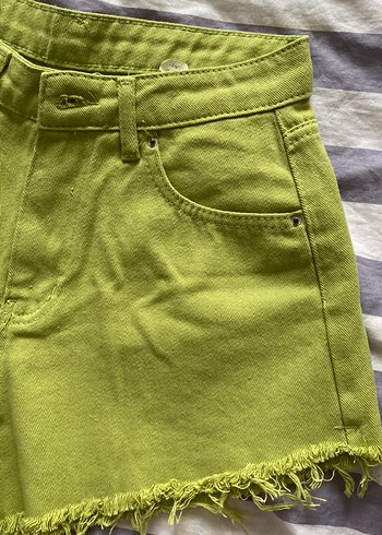 36 Beden Kadın Yeşil Mini Denim Şort