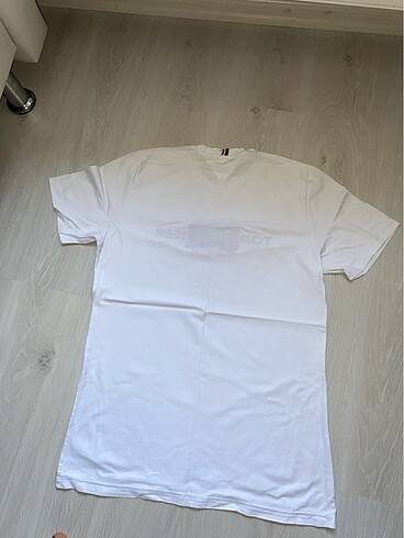 Tommy Hilfiger Tişört L beden - Görsel 2