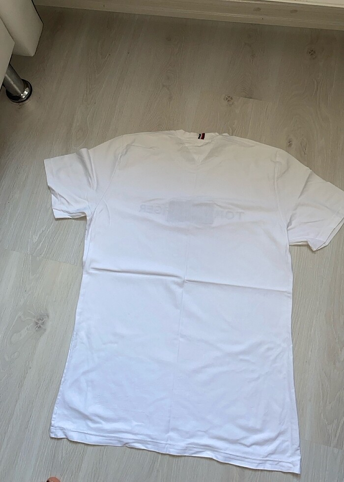 Tommy Hilfiger Tişört L beden - Görsel 2