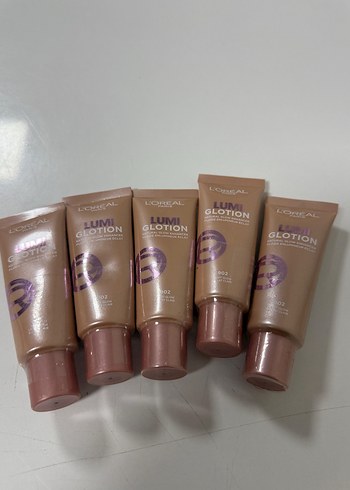 L'Oréal Lumi Glotion Kapatıcı ve Aydınlatıcı Beige