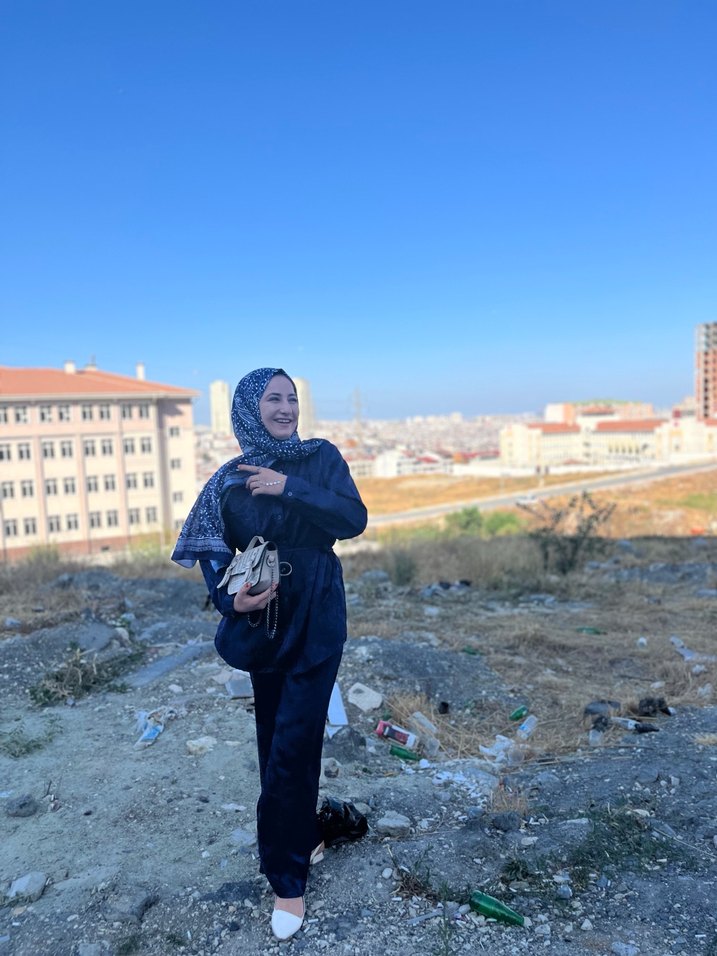 Kadın Camel Batik Desenli Denim Yağmurluk - Görsel 2