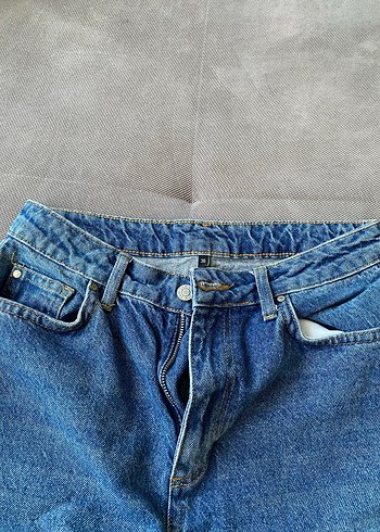 36 Beden Trendyolmilla Mavi Yüksek Bel Mom Jeans