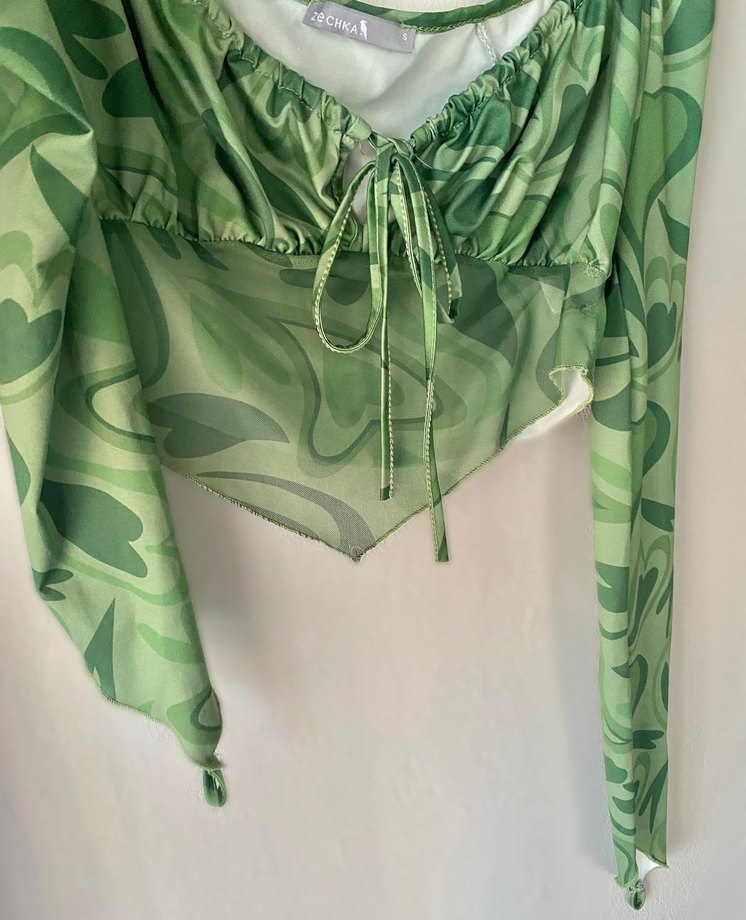 Yeşil bağcıklı tüllü Bluz - Görsel 2