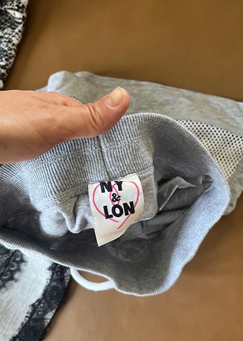 Kız cocuk Dantel Detaylı Gri Mini Etek - Görsel 9