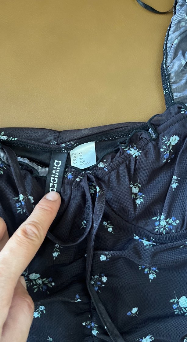 V Yaka Uzun Kollu Midi Elbise - Görsel 3