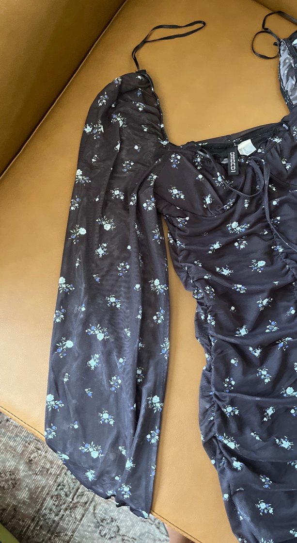 V Yaka Uzun Kollu Midi Elbise - Görsel 4