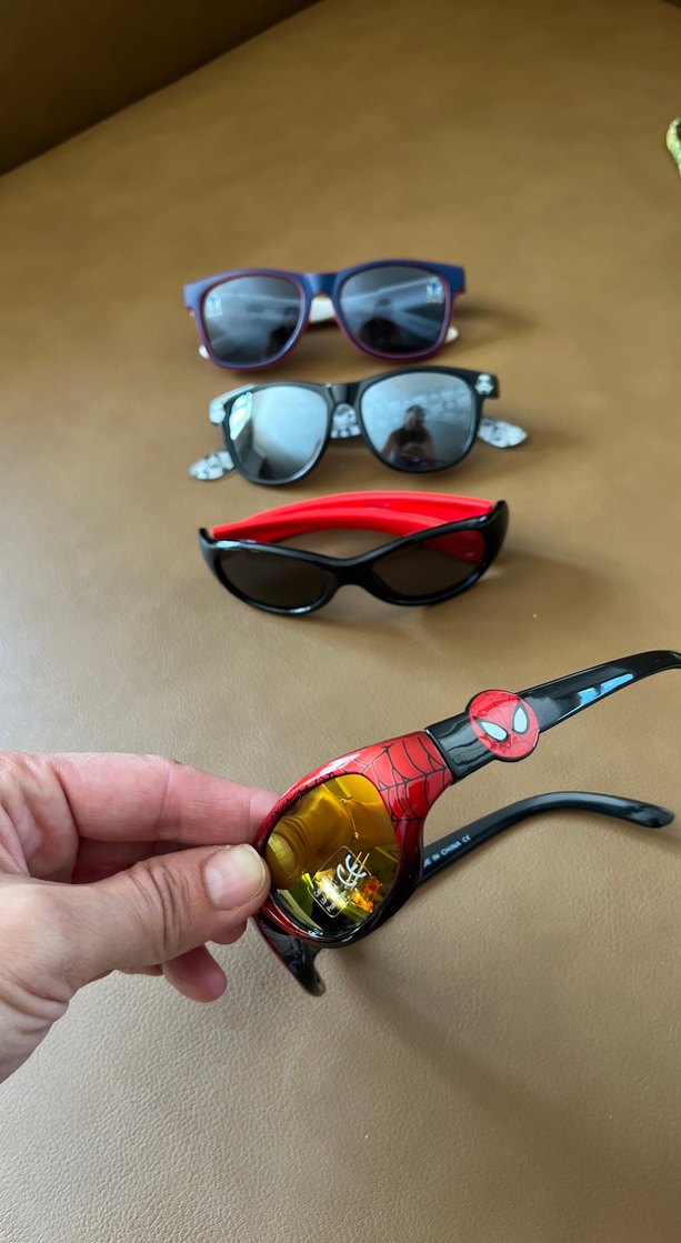 Renkli erkek cocuk Güneş Gözlükleri Seti - Görsel 2