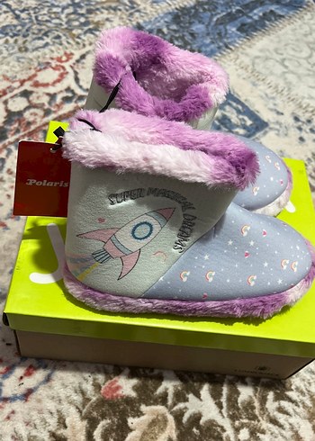 Mor Peluş Detaylı Kız Çocuk Ev Terliği29-30 arası giyene olur - Görsel 2