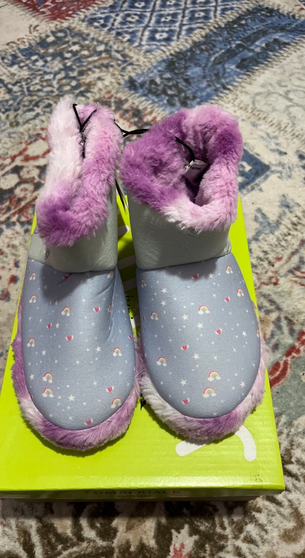 Mor Peluş Detaylı Kız Çocuk Ev Terliği29-30 arası giyene olur - Görsel 3