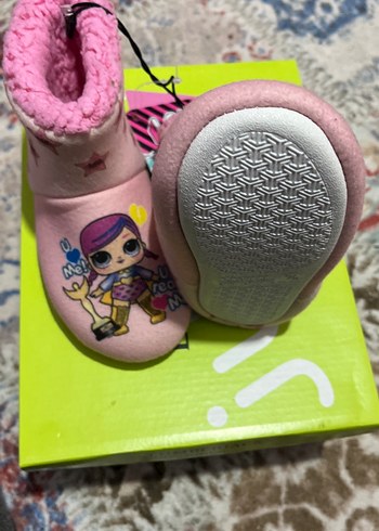 Kız Çocuk Renkli Pop Kültür Desenli Sıcak Ev Terliği24-25 arası - Görsel 3