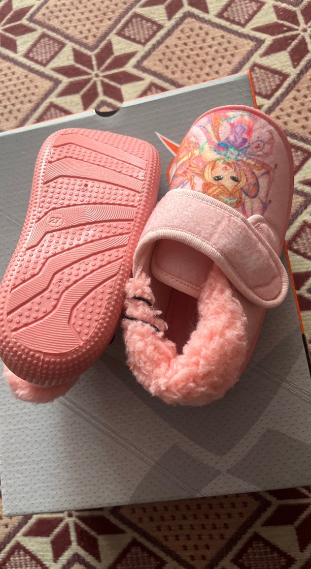Kızlar için Nakışlı Pembe Sıcak Terlik - Görsel 4