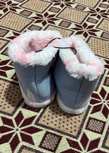 Kız Çocuk Çok Renkli Sıcak Peluş Terlik29-30 giyer - Görsel 3