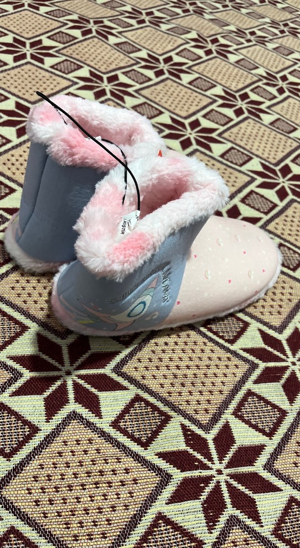 Kız Çocuk Pembe Sıcak Kürklü Ev Terliği33-34 giyer - Görsel 3