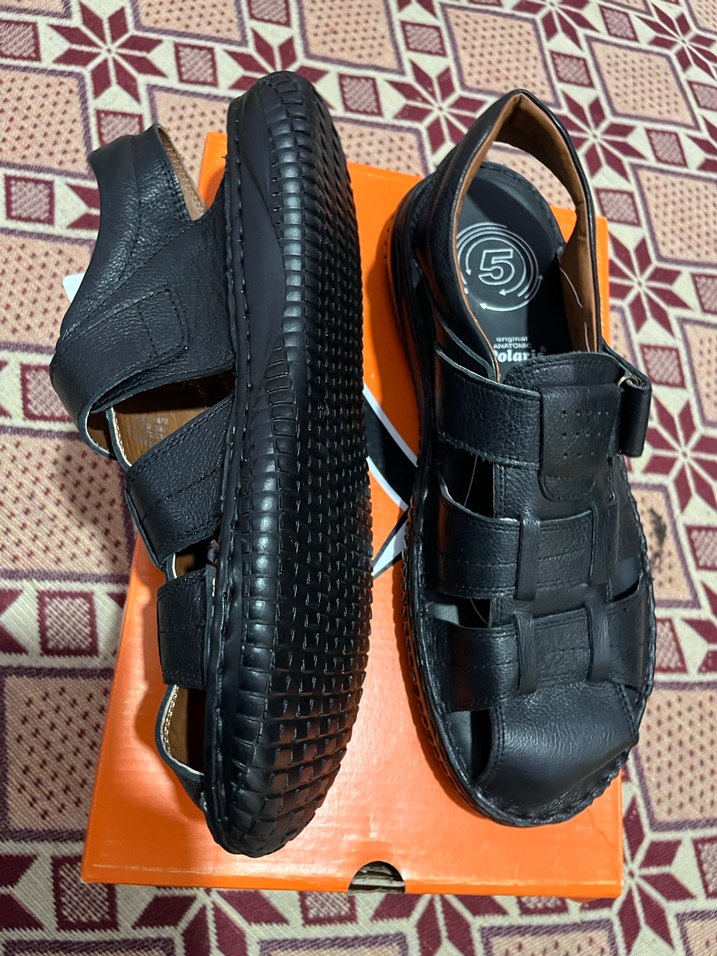 Erkek Siyah Deri Tokalı SandaletSüper model100/100 deri 45 num - Görsel 4