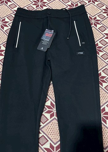 Erkek Siyah Fermuarlı Outdoor EşofmanS-M mevcut - Görsel 2