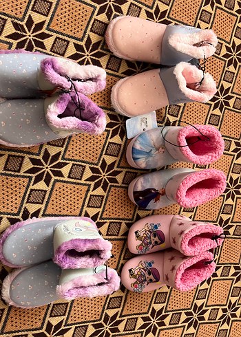 Kız Çocukları İçin Nakışlı, Örgü Sıcak Terlikler29-30 arası giy - Görsel 3