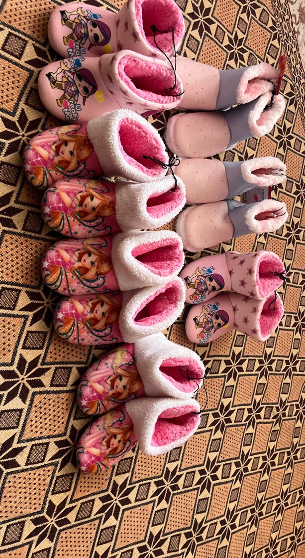 Kız Çocukları için Pembe Nakışlı Sıcak Terlik31-33 arası olur - Görsel 3